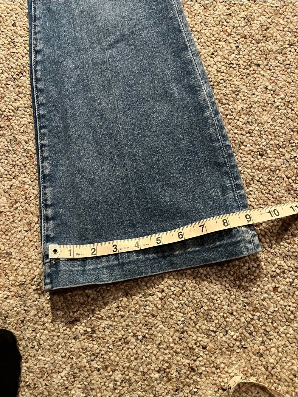 American Eagle Ne(xt) Level Stretch Super High-Rise Flare Blue Jeans - Picture 10 of 11